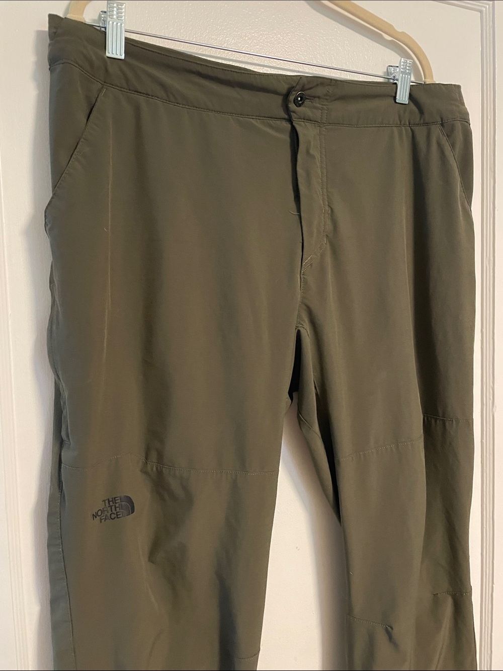 The North Face Olive Green Men's Active Pants - Picture 4 of 9